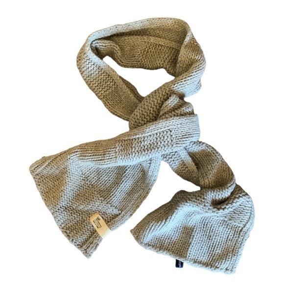 GAP Gray Scarf Sweater Knit 93" Long Rectangular - Picture 1 of 5